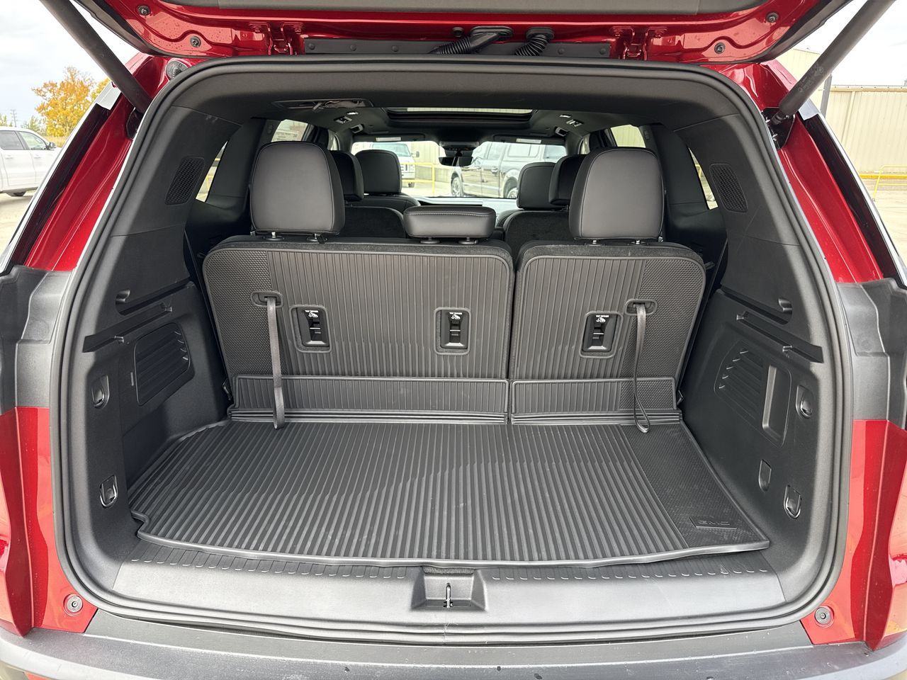 2027 GMC Acadia Elevation