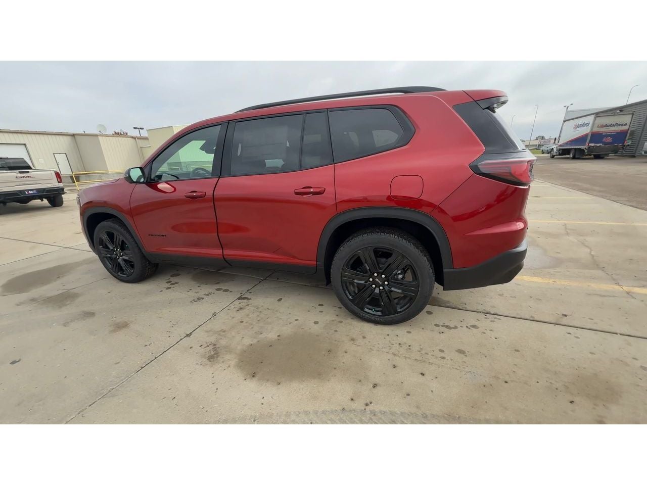 2027 GMC Acadia Elevation