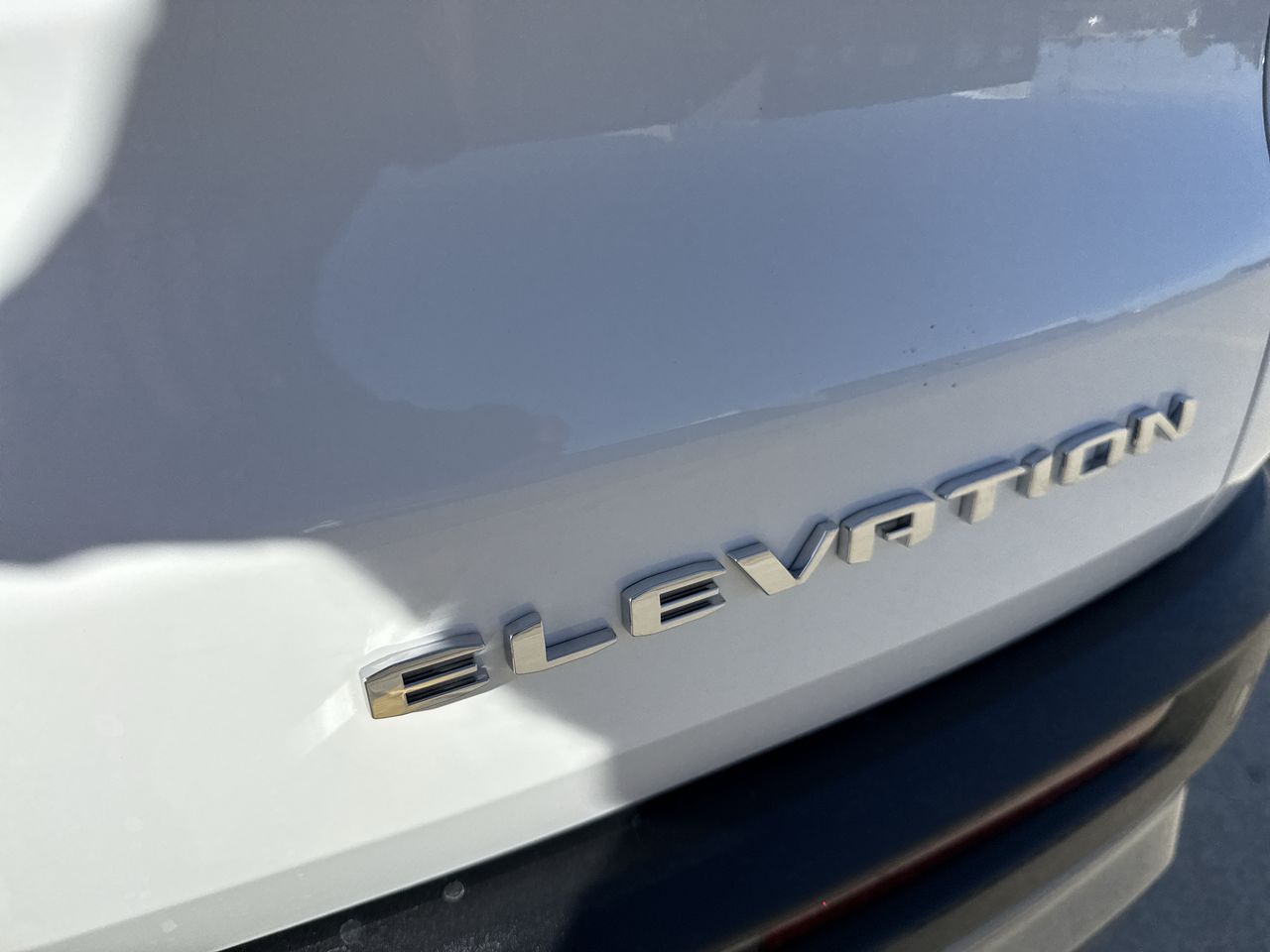 2027 GMC Acadia Elevation