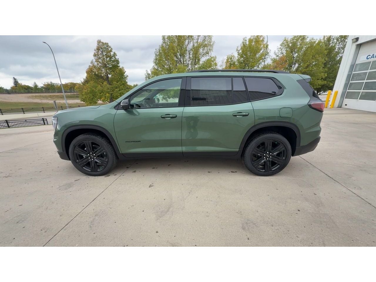 2027 GMC Acadia Elevation