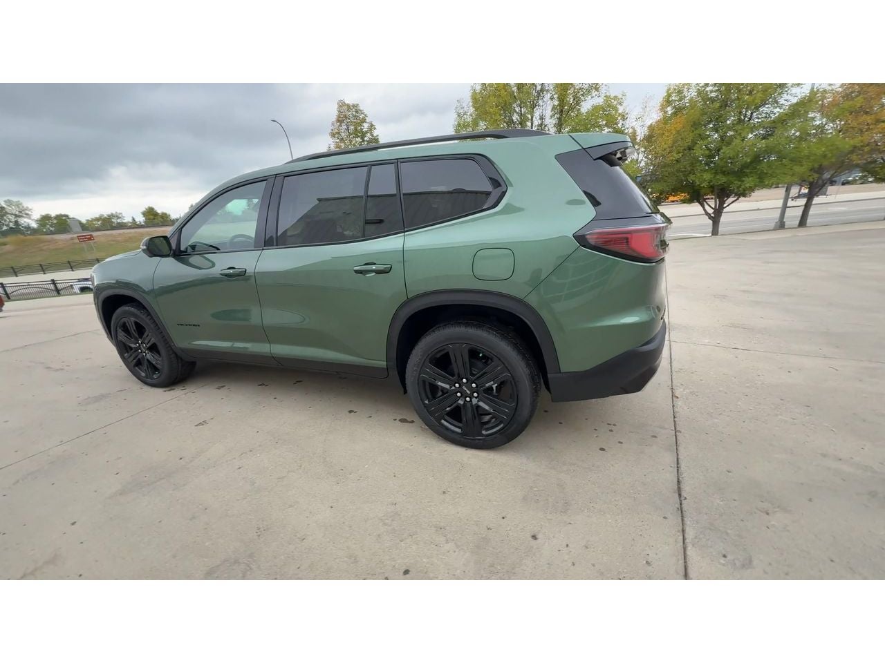 2027 GMC Acadia Elevation