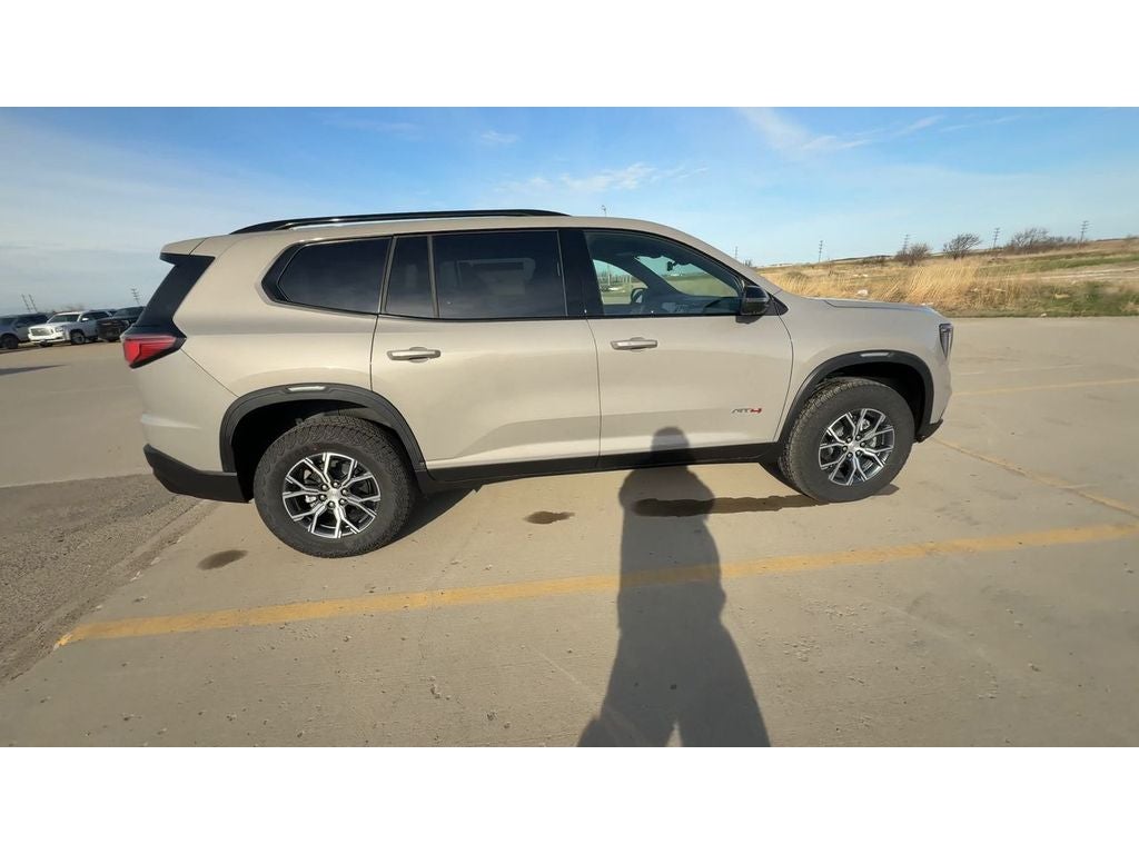2026 GMC Acadia AT4