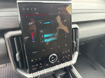 2025 GMC Acadia AT4