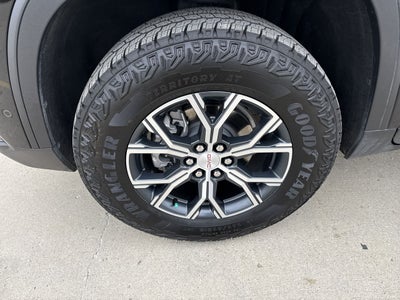 2025 GMC Acadia AT4