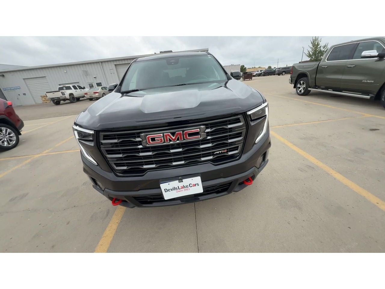 2025 GMC Acadia AT4