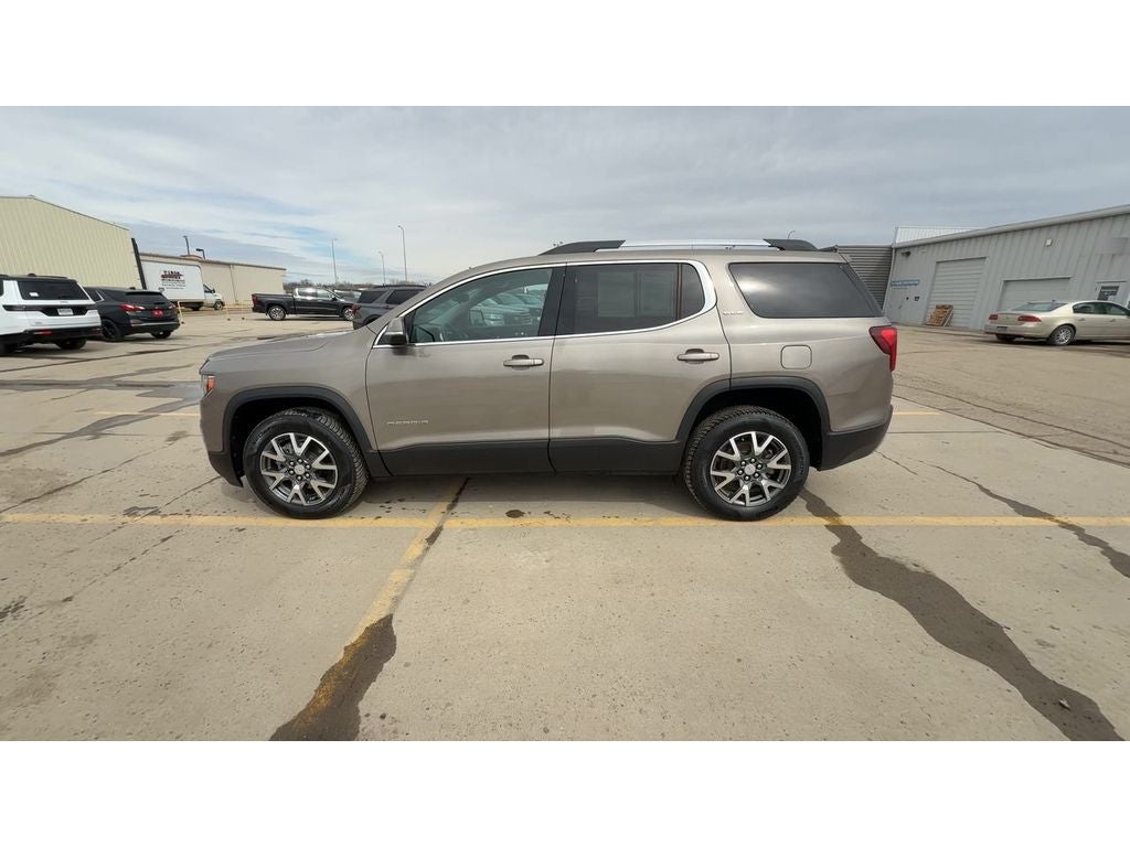2023 GMC Acadia SLE