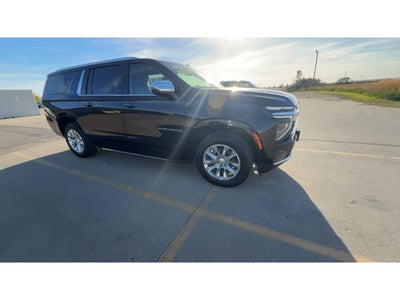 2025 Chevrolet Suburban Premier