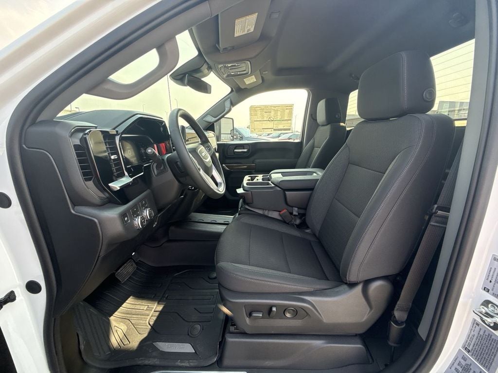2026 GMC Sierra 3500 HD SLE