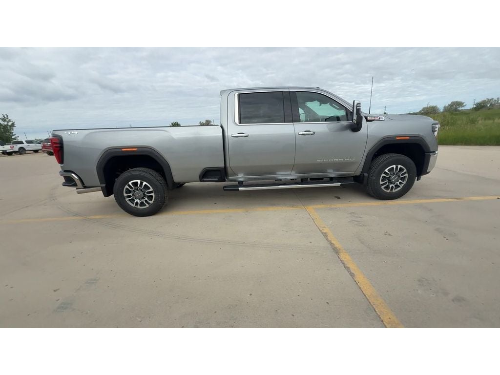2026 GMC Sierra 3500 HD SLT