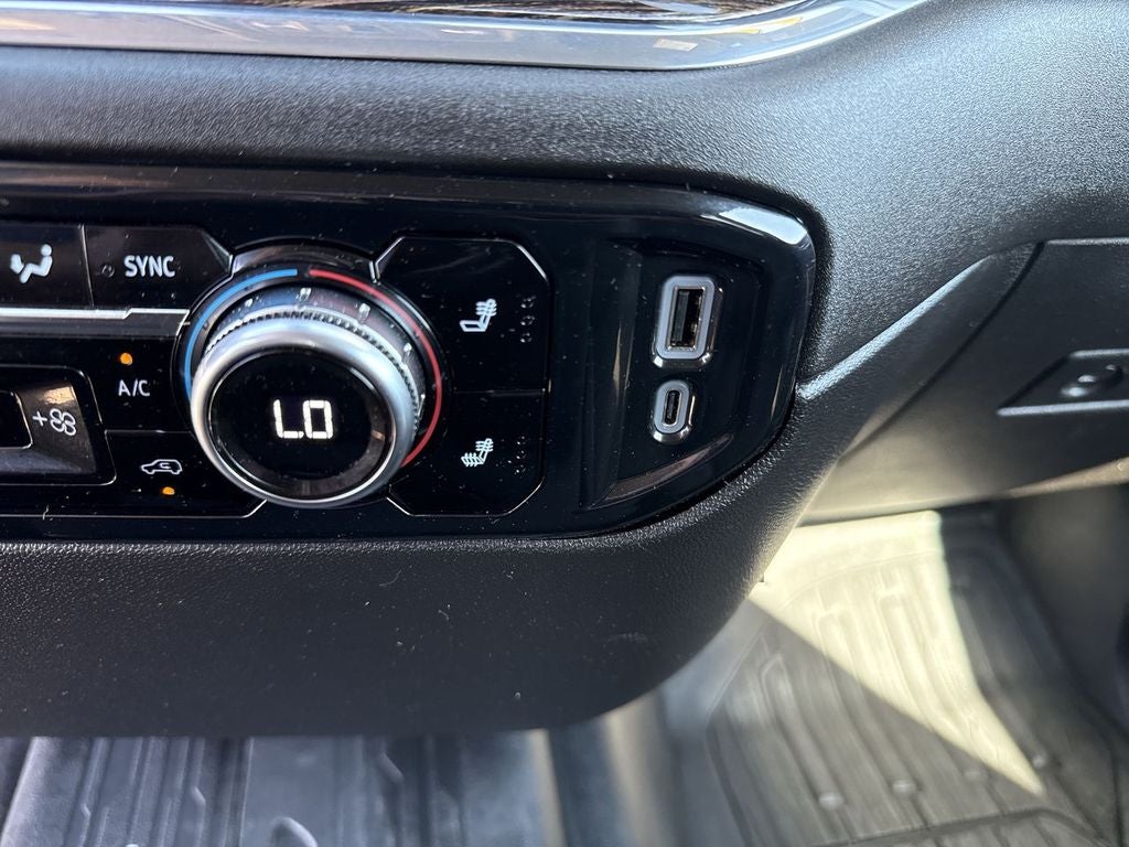 2025 GMC Sierra 1500 SLE