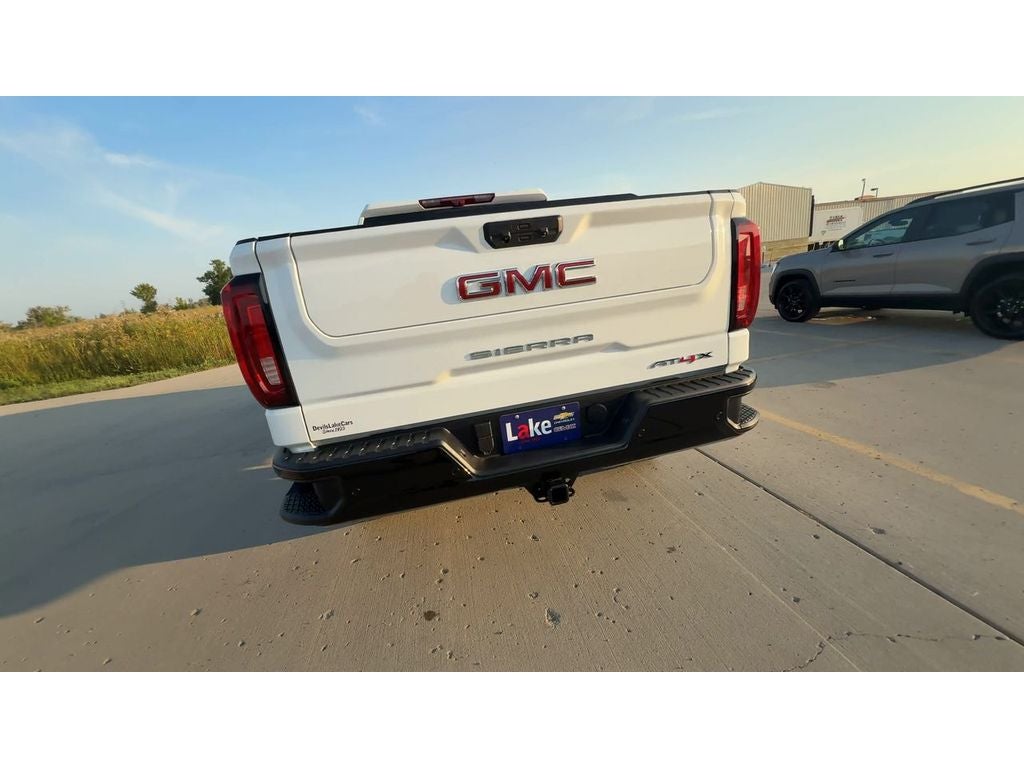 2026 GMC Sierra 1500 AT4X - Photo 9