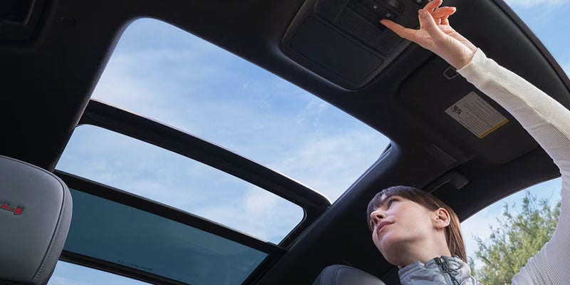 Premium Sun-roof view of GMC Acadia
